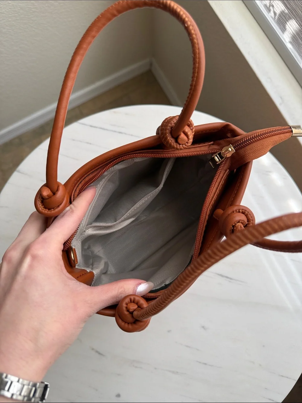 N/A straw tote